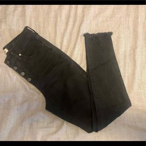 Like new! Madewell black jeans. Size 28